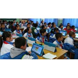 教育信息咨詢 連通學習與成長的專業橋梁